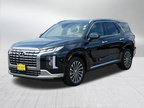 Certified 2025 Hyundai Palisade Calligraphy AWD/4WD image 3