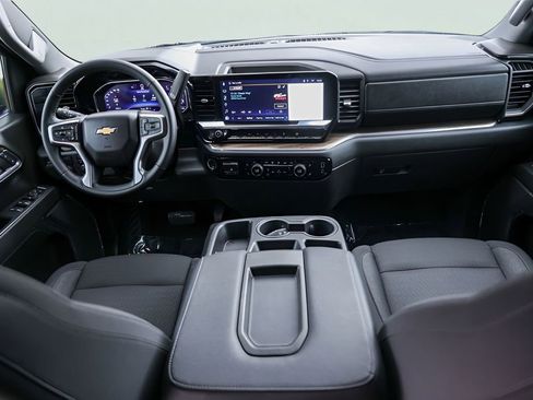 Used 2025 Chevrolet Silverado 1500 LT w/ Convenience Package II image 28