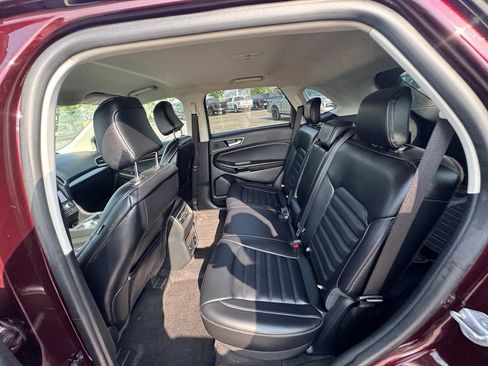 Certified 2024 Ford Edge SEL w/ Convenience Package AWD/4WD image 11