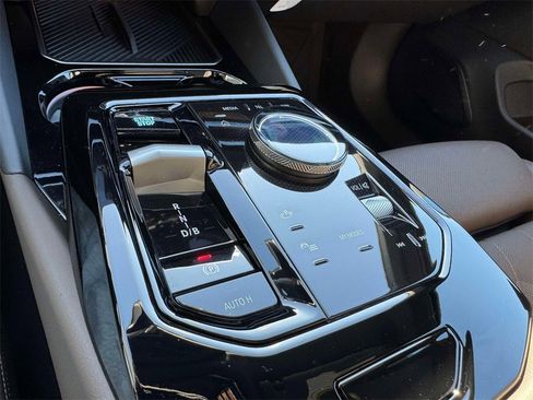 Certified 2025 BMW i5 xDrive40 w/ Premium Package image 14