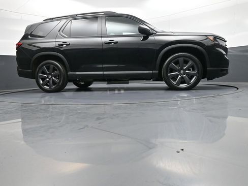 Certified 2023 Honda Pilot Sport image 28