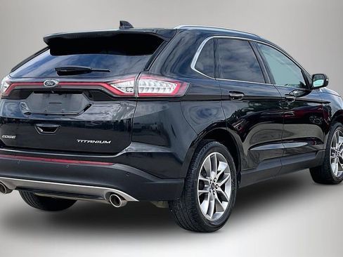Used 2015 Ford Edge Titanium w/ Technology Package FWD image 5