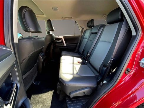 Used 2020 Toyota 4Runner SR5 image 23