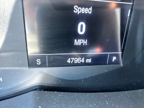 Used 2021 Chevrolet Trax LT w/ Sport Edition FWD image 19