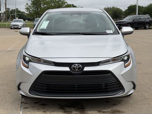Certified 2026 Toyota Corolla LE FWD image 3