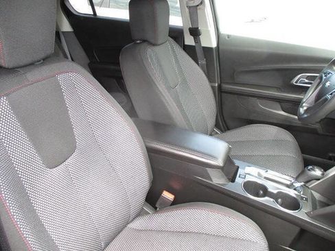 Used 2017 Chevrolet Equinox LS AWD/4WD image 32