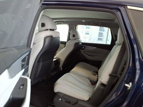 Used 2023 Acura MDX SH-AWD w/ Technology Package image 16