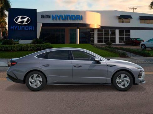 New 2026 Hyundai Sonata SE FWD image 7