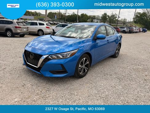 Used 2022 Nissan Sentra SV FWD image 1