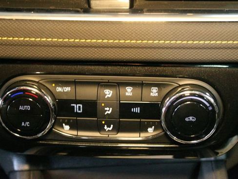Used 2025 Chevrolet TrailBlazer ACTIV w/ Convenience Package AWD/4WD image 26
