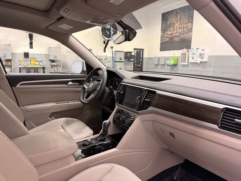 Used 2022 Volkswagen Atlas SE image 30