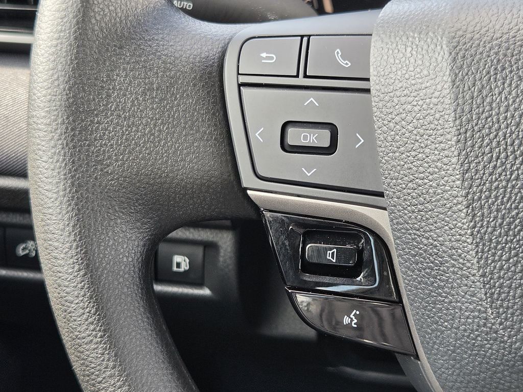 Used 2026 Toyota Camry LE FWD image 23