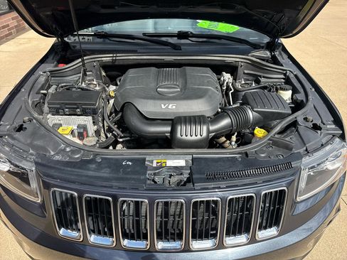 Used 2015 Jeep Grand Cherokee Limited image 25