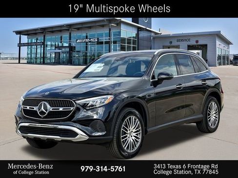 Certified 2025 Mercedes-Benz GLC 300 image 5