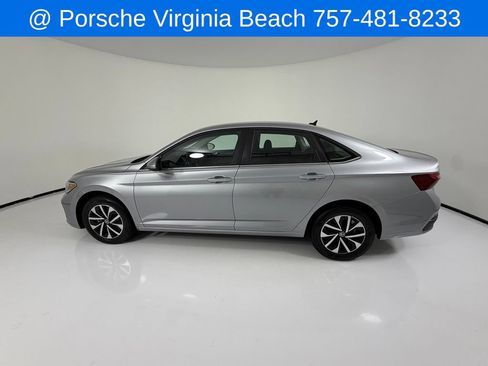 Used 2022 Volkswagen Jetta S FWD image 4