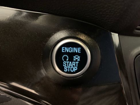 Used 2017 Ford Escape Titanium FWD image 15
