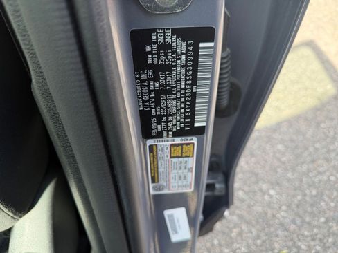 Used 2025 Kia Sportage LX FWD image 28