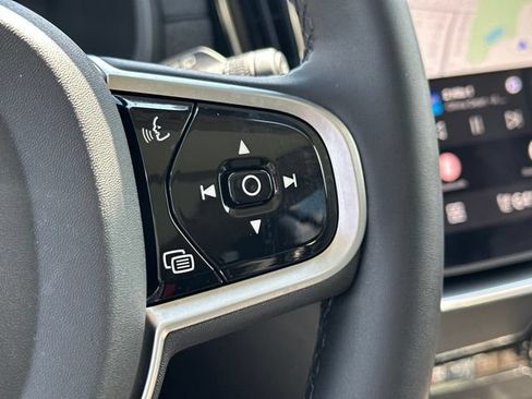 Certified 2025 Volvo XC90 B5 Core AWD/4WD image 29