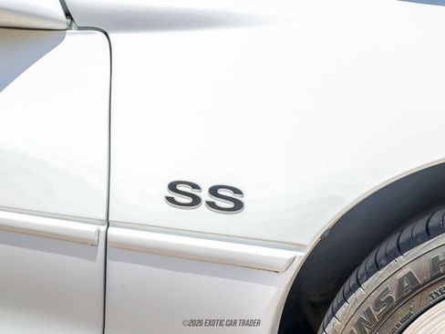 Used 1996 Chevrolet Camaro Z28 RWD image 43