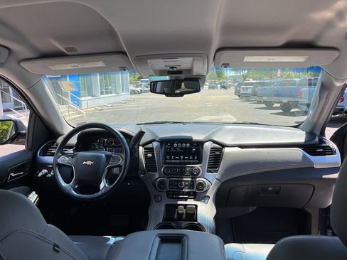 Used 2019 Chevrolet Tahoe LT w/ LT Signature Package AWD/4WD image 37