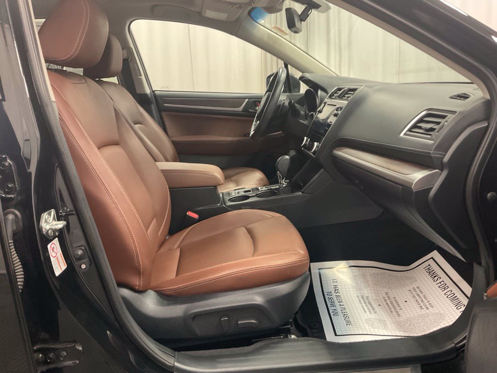 Used 2019 Subaru Outback 2.5i Touring AWD/4WD image 32
