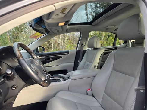 Used 2014 Lexus LS 460 image 12