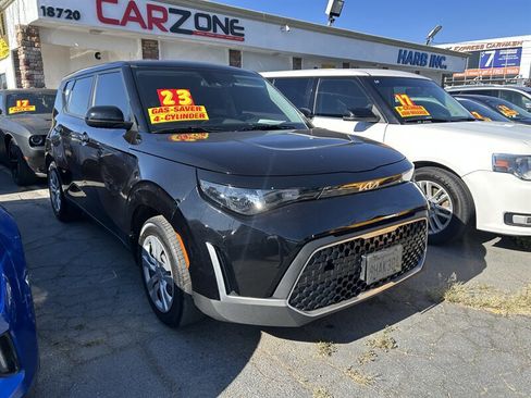 Used 2023 Kia Soul LX image 5