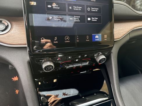 Used 2023 Jeep Grand Cherokee Summit w/ Adv Protech Group IV image 28