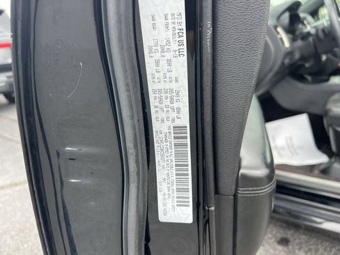 Used 2019 Dodge Durango GT AWD/4WD image 35