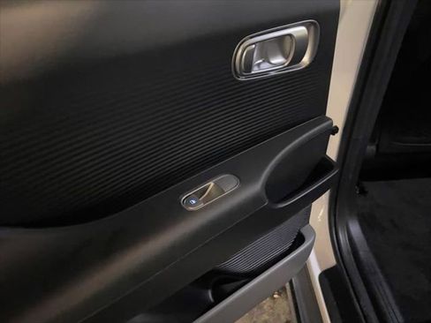 New 2025 Hyundai Ioniq 6 SE image 25