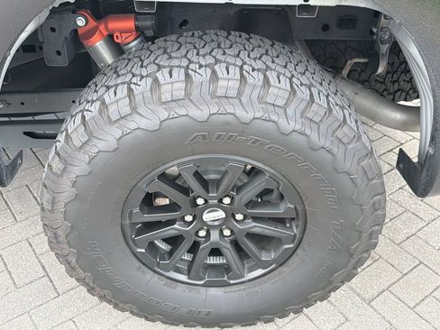 Used 2025 Ford F150 Raptor AWD/4WD image 12