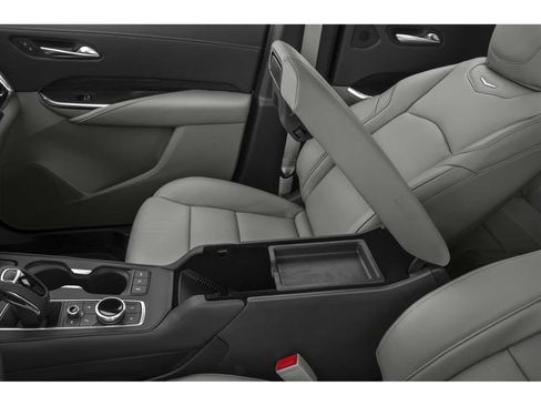 Used 2022 Cadillac XT4 Luxury w/ Cold Weather Package AWD/4WD image 14