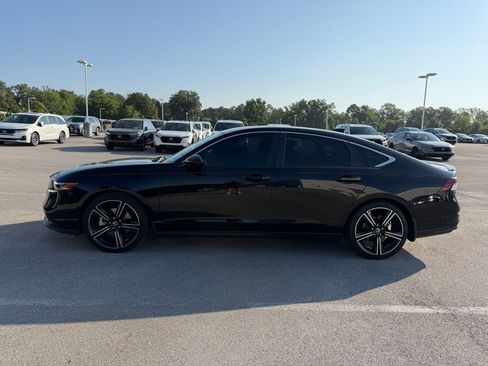 Used 2024 Honda Accord Sport image 2