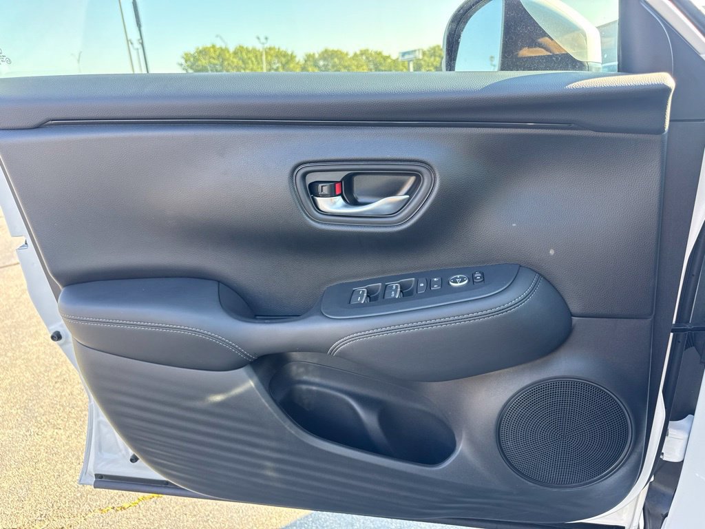 Used 2026 Honda HR-V EX-L image 8