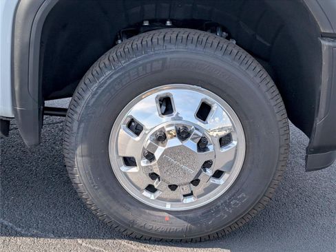 New 2026 GMC Sierra 3500 Denali w/ Denali Reserve Package AWD/4WD image 40