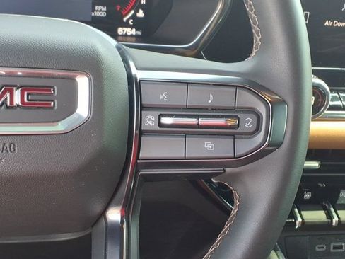 Used 2025 GMC Canyon AT4 w/ Nightfall Edition AWD/4WD image 18