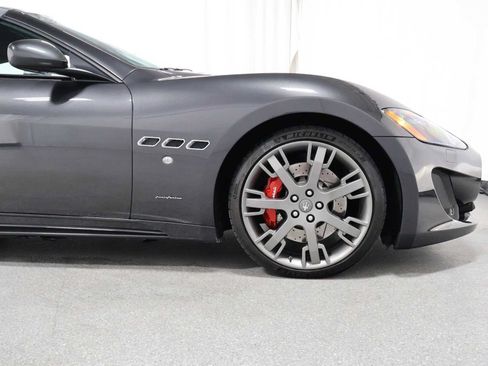 Used 2016 Maserati GranTurismo Sport RWD image 11