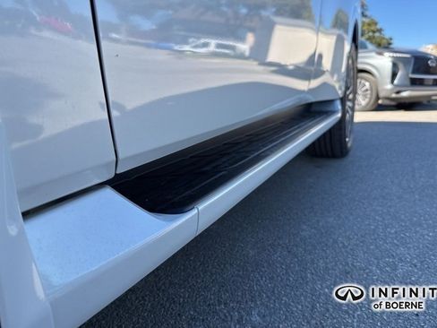 New 2026 INFINITI QX80 Luxe image 11