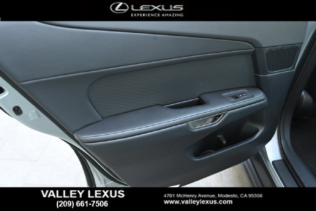 New 2026 Lexus ES 350h w/ Convenience Package FWD image 18