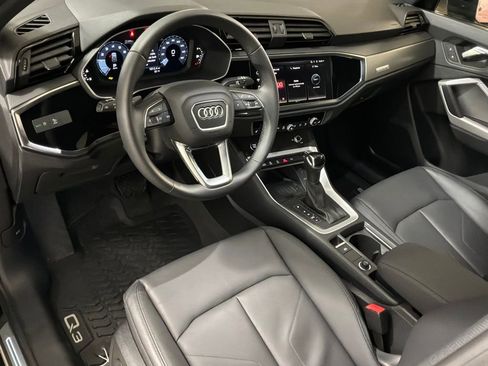 Used 2025 Audi Q3 2.0T Premium w/ Convenience Package image 19