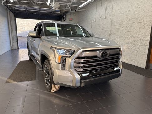 Used 2025 Toyota Tundra Limited image 2