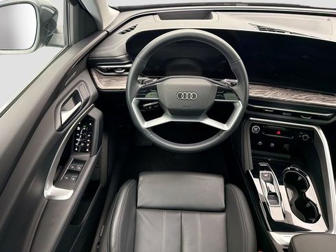 Used 2025 Audi Q5 Premium Plus w/ Premium Plus AWD/4WD image 10