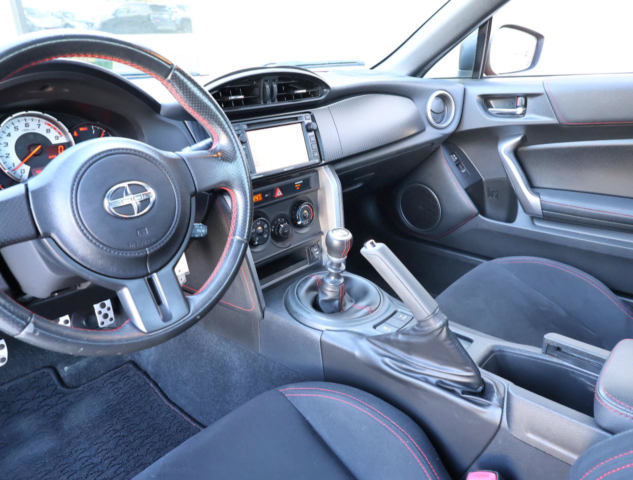Used 2014 Scion FR-S RWD image 35