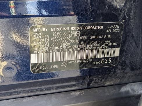 Used 2024 Mitsubishi Outlander SE image 36