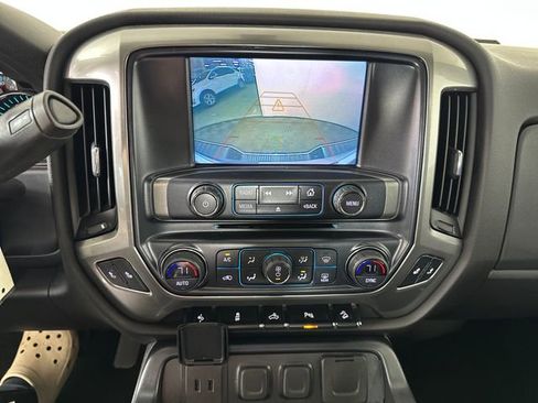 Used 2018 Chevrolet Silverado 1500 LT w/ Redline Edition image 22