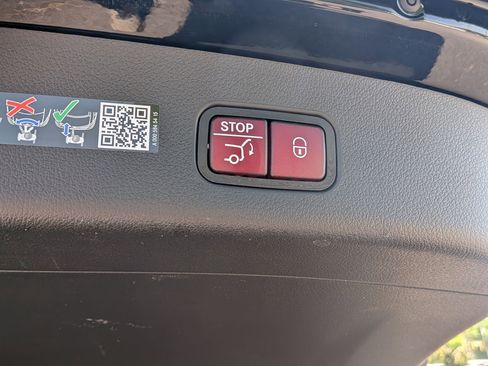 Certified 2026 Mercedes-Benz GLC 300 4MATIC image 31