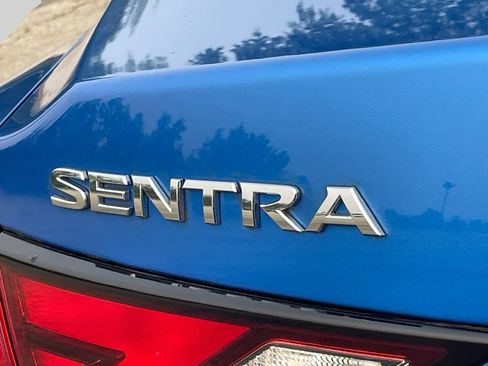 Used 2023 Nissan Sentra SV FWD image 18