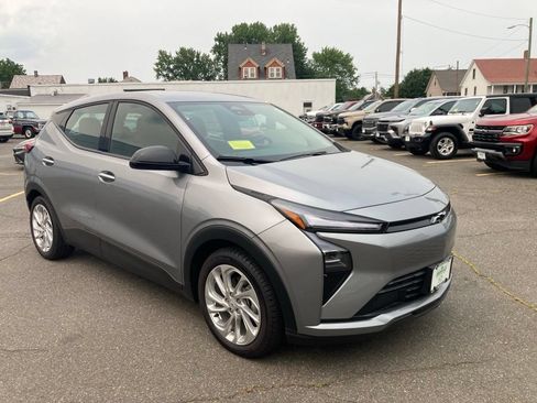 New 2027 Chevrolet Bolt LT w/ Comfort Package FWD image 1