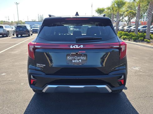 New 2026 Kia Seltos EX FWD image 7