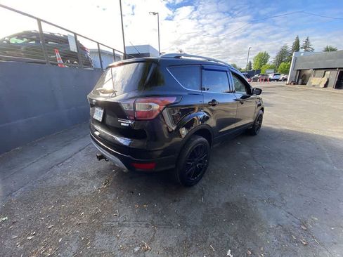 Used 2017 Ford Escape Titanium w/ Equipment Group 301A AWD/4WD image 6